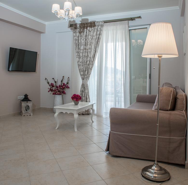 Elodia Apartments Никиана Екстериор снимка